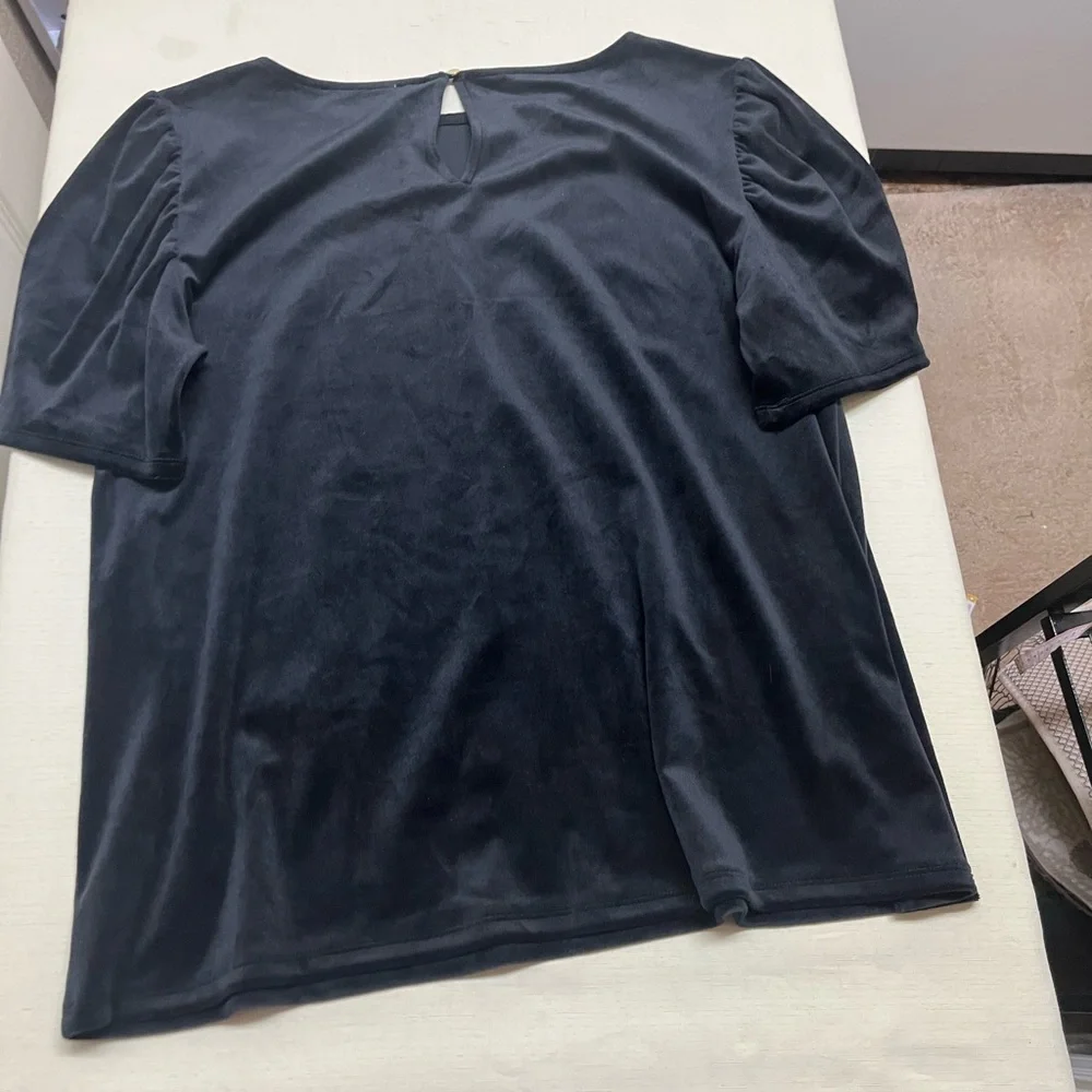 LOFT XL black velvet puff sleeve top